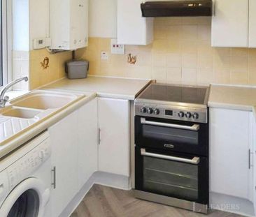 Beech Road, Horsham, RH12 - Photo 6