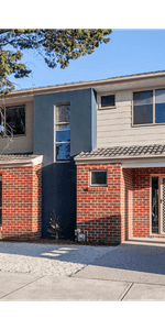 Spacious Townhouse - heart of Pascoe Vale! - Photo 4