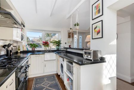4 bedroom detached house to rent - Photo 5