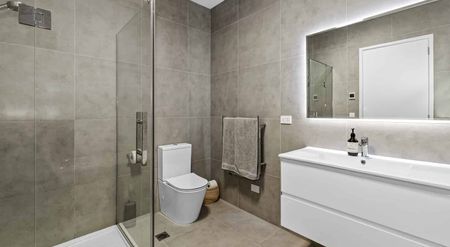 2 Bedroom townhouse - Westgate - Photo 5