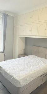 Terraced house to rent - Photo 3