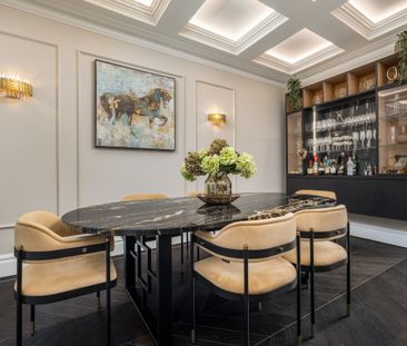 A beautifully refurbished semi-detached house with a private garden... - Photo 3