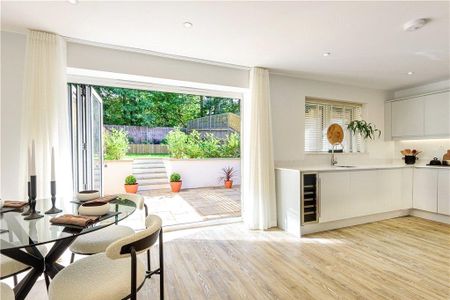 3 bedroom end of terrace house to rent - Photo 3