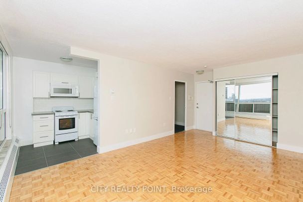 666 Spadina Avenue #402 - Photo 1