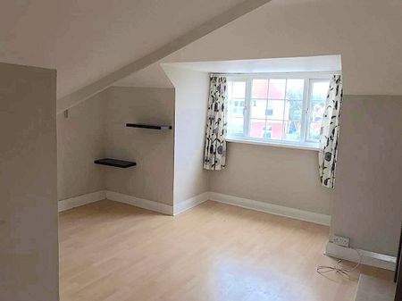 Chichester Avenue, Hayling Island, Havant, Hampshire PO11 9EZ - Photo 3