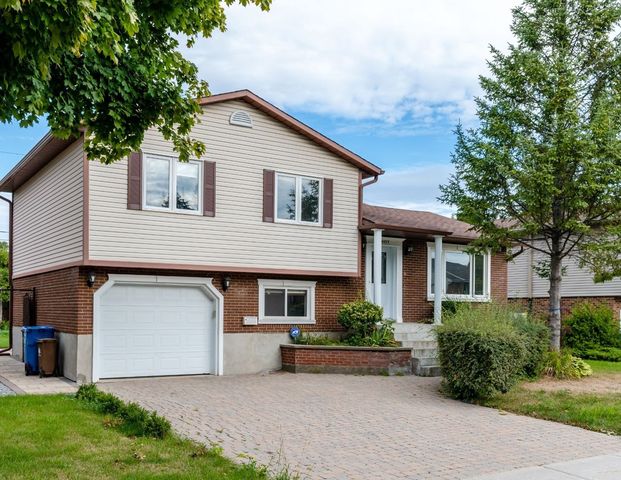 À louer / Maison à paliers multiples - Photo 1