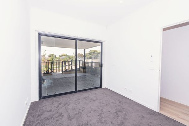 2 Coleiro Lane, Keilor Downs VIC 3038 - Photo 1