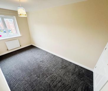 3 bedroom semi-detached house to rent - Photo 4