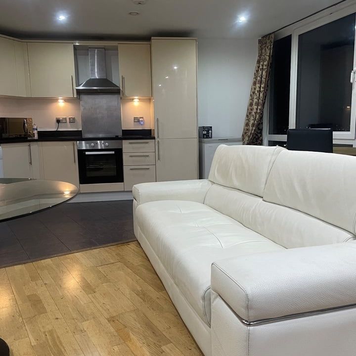 2 Bed Penthouse, Raphael House, IG1 - Photo 1