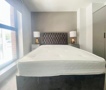 2 bedroom Flat To Let - Photo 3