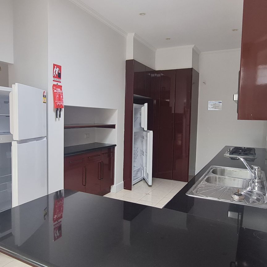 Hawthorn East - Photo 1