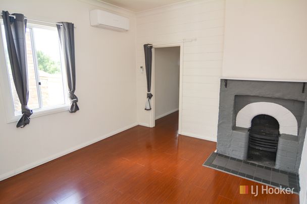 WELL PRESENTED 2 BEDROOM COTTAGE - Photo 1
