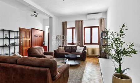 Štýlový 3i byt 71 m2, s terasou, v historickom centre mesta - Photo 4