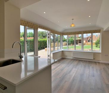 4 bedroom semi-detached house to rent - Photo 1