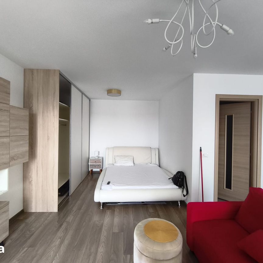 Apartament tip studio în Tractorul, Brașov - Photo 1