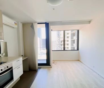 Studio *2604 - Photo 1