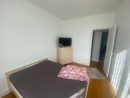 Location appartement 3 pièces, 53.56m², Le Bourget - Photo 2