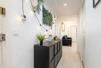 Carrer de les Beates, Barcelona, Catalonia 08003