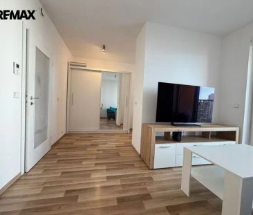 Exkluzivně nabízím pronájem bytu 1+kk/lodžie/sklep, který je uprave... - Photo 6
