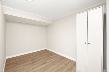 For Lease - 51 Garthdale Court Unit# Basement, Toronto, Ontario - Photo 2