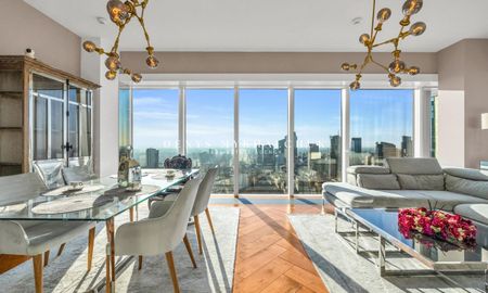 Warszawa, Śródmieście, Złota - Photo 2