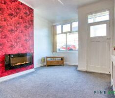 2 BEDROOM House - End Terrace - Photo 1