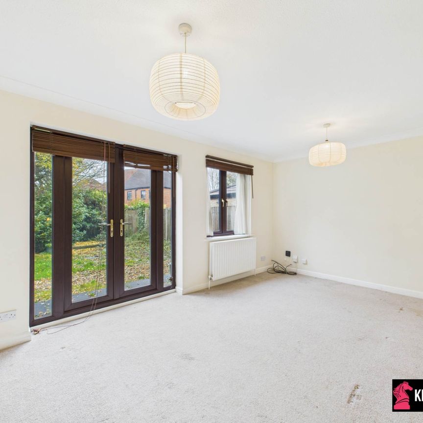 Price £1,500 pcm - Available Now - Unfurnished - Photo 1