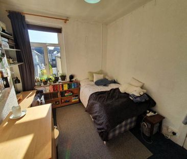 4 bedroom terraced house to rent - Photo 5