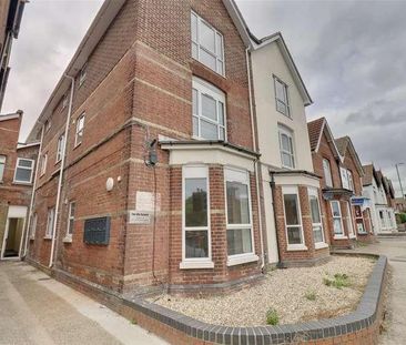 Brockhurst Road, Gosport - Photo 1