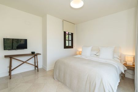 Detached Villa · The Golden Mile - Photo 4