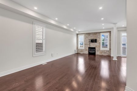 For Lease - 2394 Alstep Way, Oakville, Ontario - Photo 3
