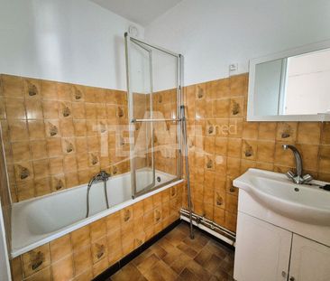 Location Appartement 1 pièce 38m² SETE 34200 - Photo 4