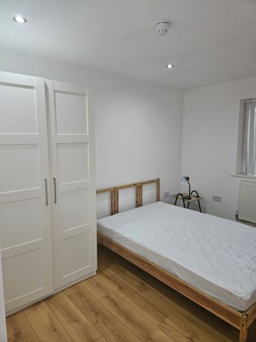 Room in a Shared House, Stanton Road, L18 - Photo 4