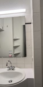 Un petit studio meublé – Avenue des Vosges / Rue Sellenick - Photo 4