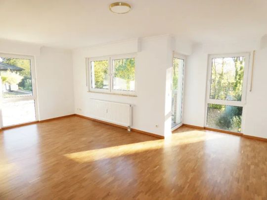 Renovierte 3-Zimmer-Wohnung mit Einbauküche in ruhiger und grüner Lage - Photo 1