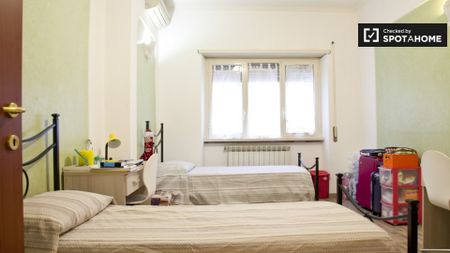 Via Laurentina, Rome, Lazio 00142 - Photo 4