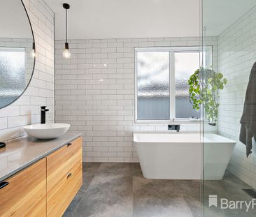 **REGISTER TO INSPECT VIA REALESTATE.COM.AU LINK & PHOTO ID MUST BE... - Photo 3