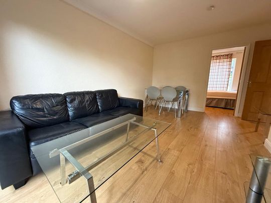 4 bedroom semi-detached house to rent - Photo 1