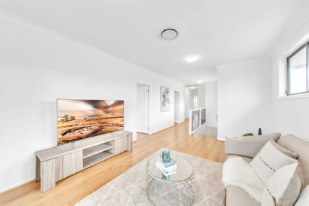 Family-Friendly Home in Colebee's Stonecutters Ridge Estate - Photo 3