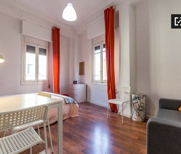 valencia, Valencian Community 46002 - Photo 3