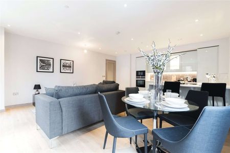 Apartment situated moments from Southside Shopping Centre and Wandsworth Town. - Photo 2