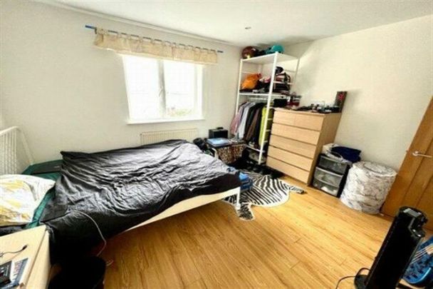 Pacific Close, SO14 - Photo 1