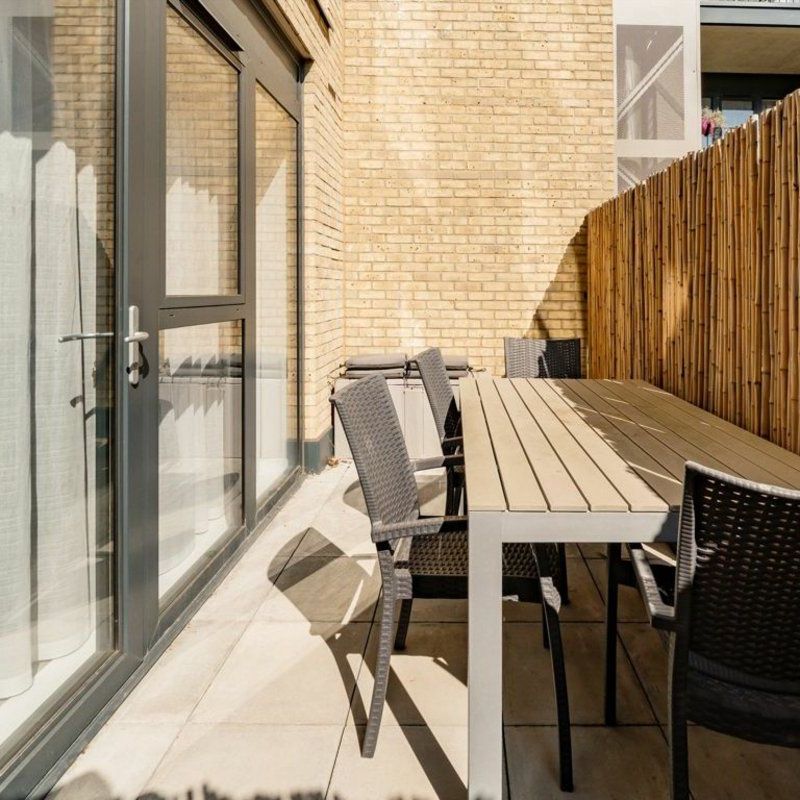 Gibbs Lane, Broadway Market, E2 - Photo 1