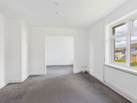 2 Bedroom - Photo 2
