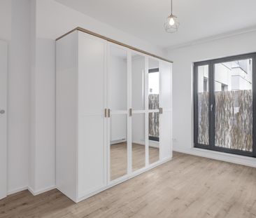 Warszawa, Wilanów, Aleja Rzeczypospolitej - Фото 4