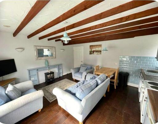 2 bedroom detached bungalow to rent - Photo 1