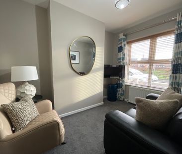 17 Ebor Street, Belfast, BT12 6NL - Photo 2