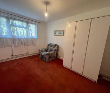 Jasmine Gardens, Croydon - Photo 2