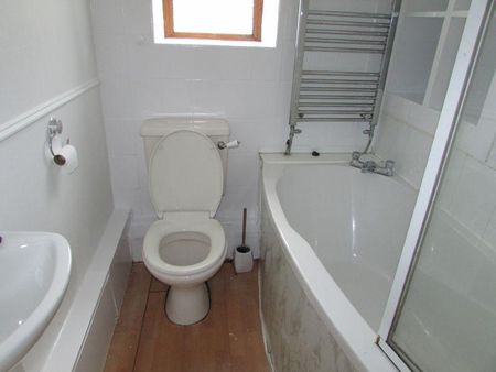 2 bedroom terraced house to rent - Photo 5