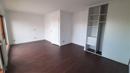 location Appartement F6 DE 125.6m² À BOULOGNE - Photo 3